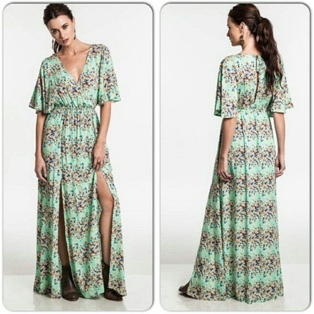 Umgee Mint floral maxi dress w/dramatic slits.